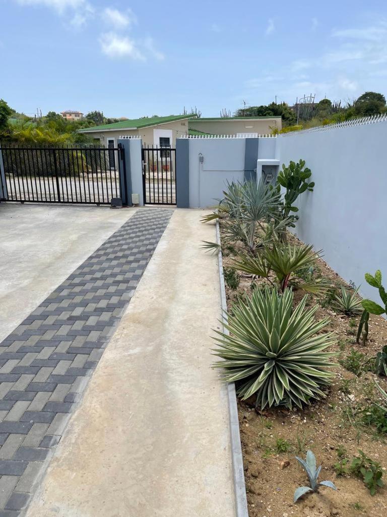 Villa Susanna 3 Bedroom 2 Bathroom House Sleeps 6Plus Willemstad Kültér fotó